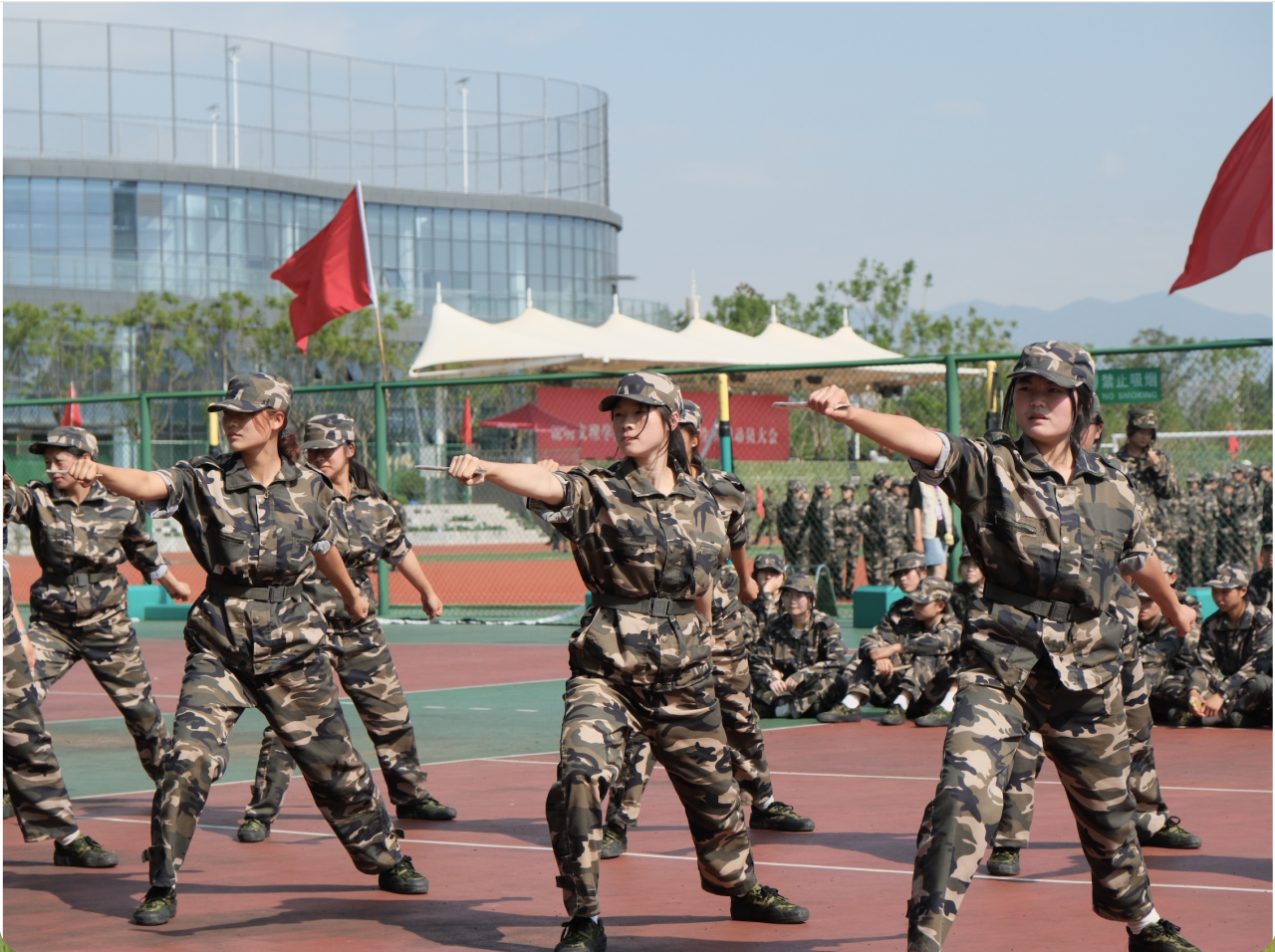 号角吹响！青春就位！直击昆明文理学院硬核军训现场！