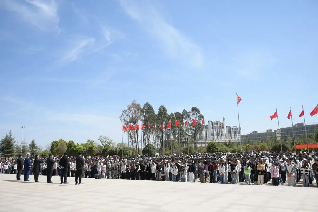 昆明文理学院开展2026年地震消防综合应急疏散演练