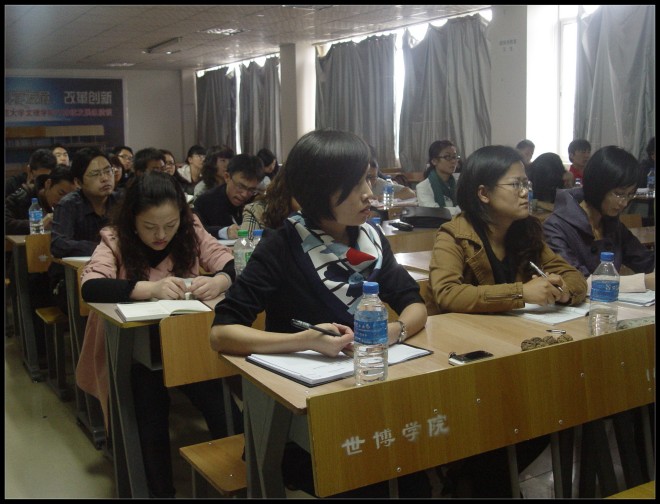 云南师范大学文理学院举行2010年度新进教师岗前培训 