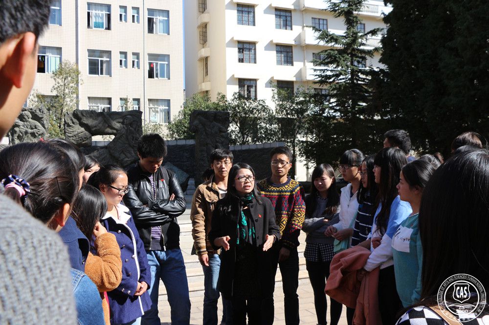 我校学生党员志愿者服务队参观国立西南联合大学博物馆