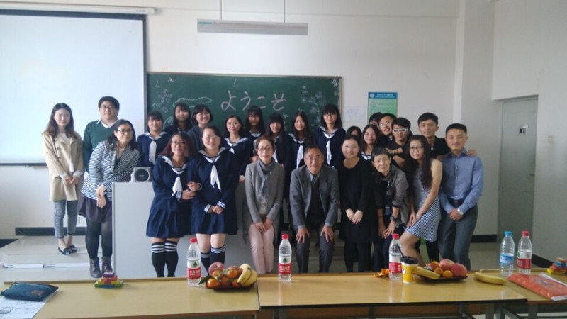 日本北海学园大学访问团一行到我校进行交流访问