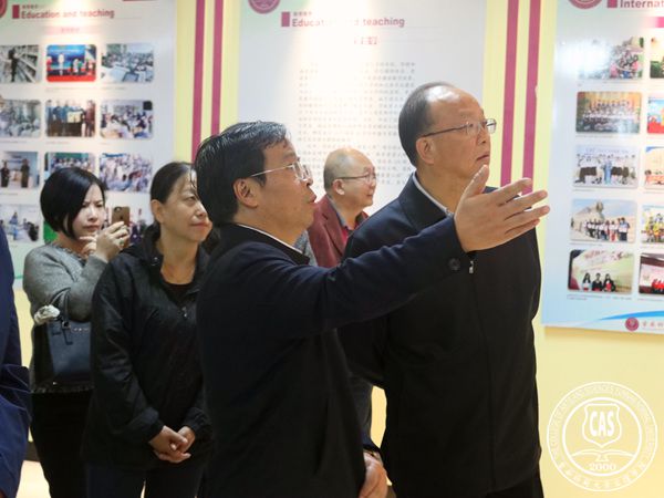 云南省委常委、省委组织部部长李小三到我院调研
