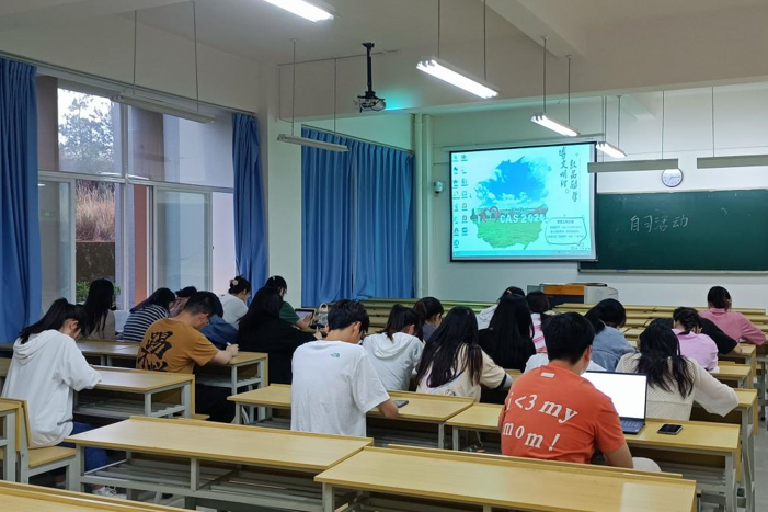 经济学院党员帮扶中心开展“党的二十大精神”学生自主学习活动