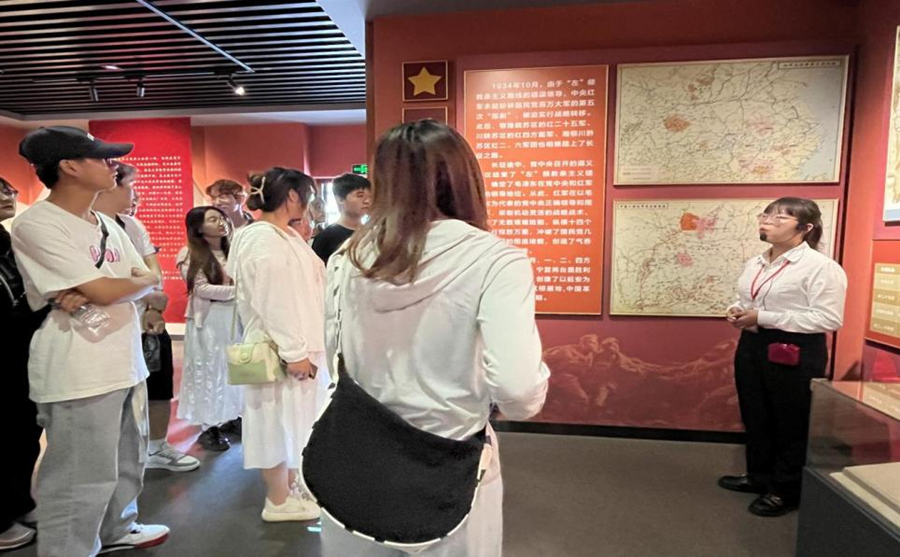 追寻红色足迹·感悟长征精神 | 我校工商管理学院组织师生赴红军长征柯渡纪念馆参观学习